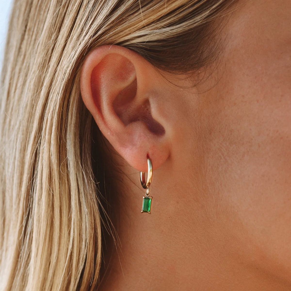 Utessa - Radiant Sea Glitter Earrings