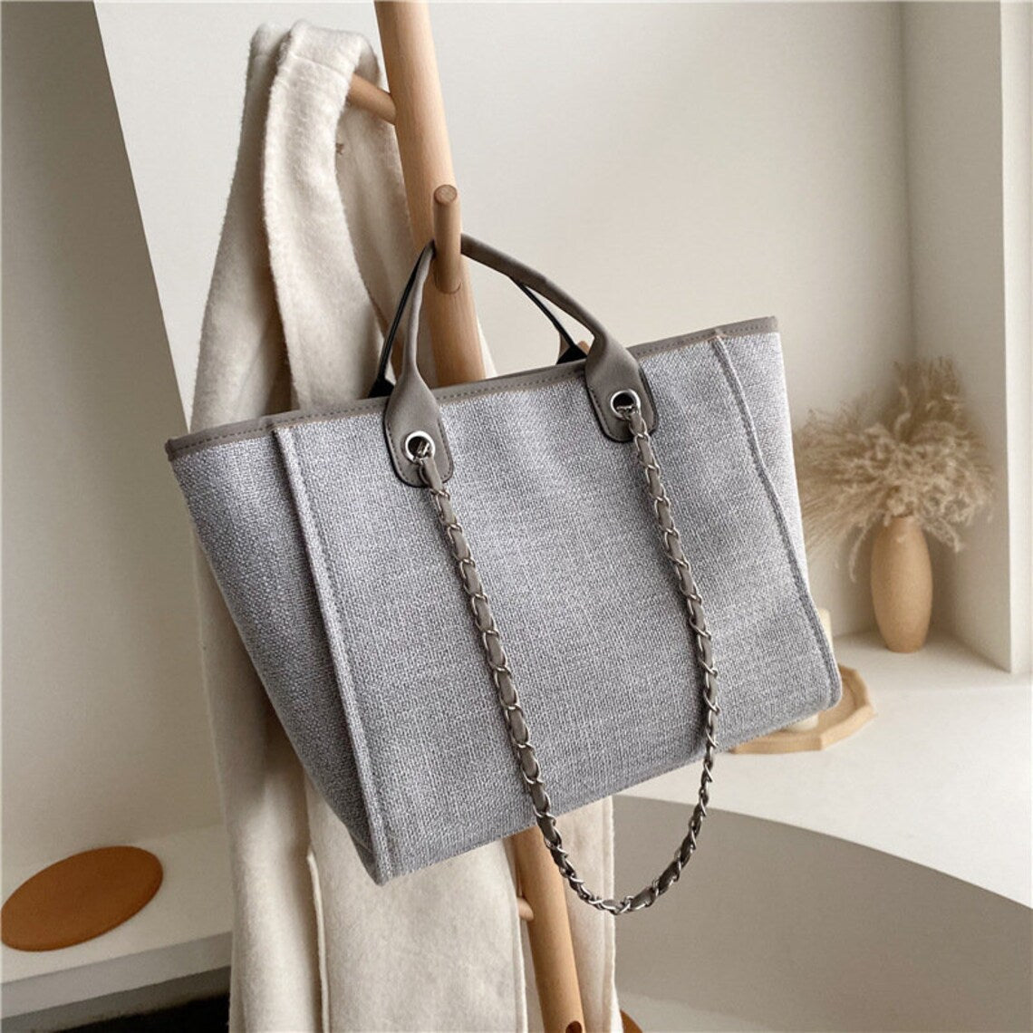 Elise Tote - Everyday Carryall with Timeless Style