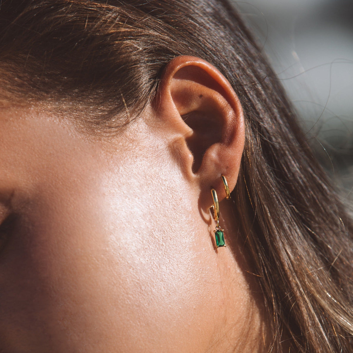 Utessa - Radiant Sea Glitter Earrings