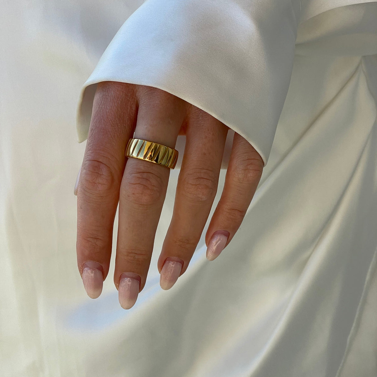 Akindra - Bold Statement Ring for Women