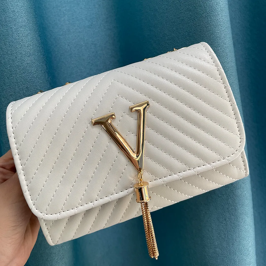 Jannete Luxe Handbag - Timeless Elegance for Every Occasion