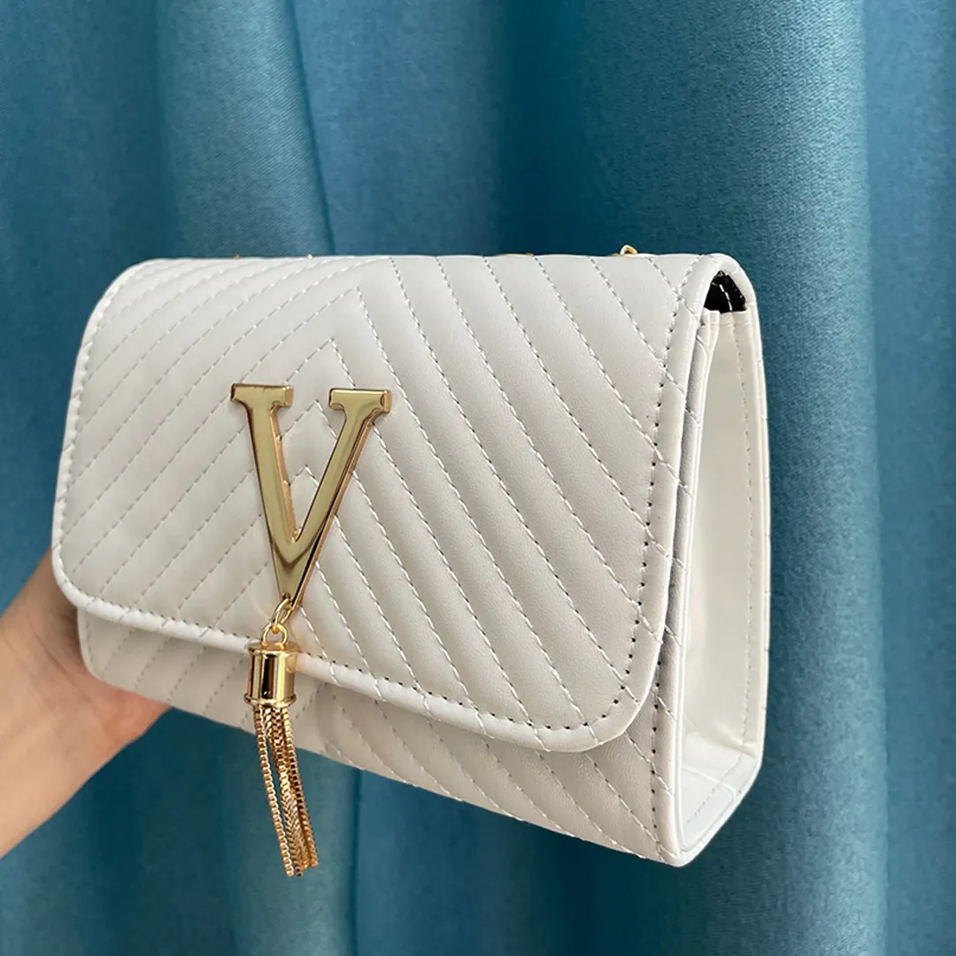 Jannete Luxe Handbag - Timeless Elegance for Every Occasion