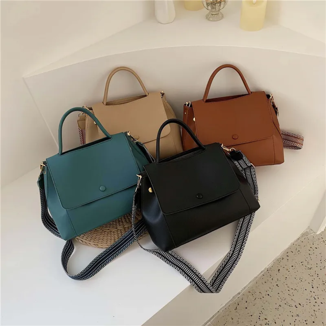 Karen Messenger - A Fashionable and Functional Shoulder Bag