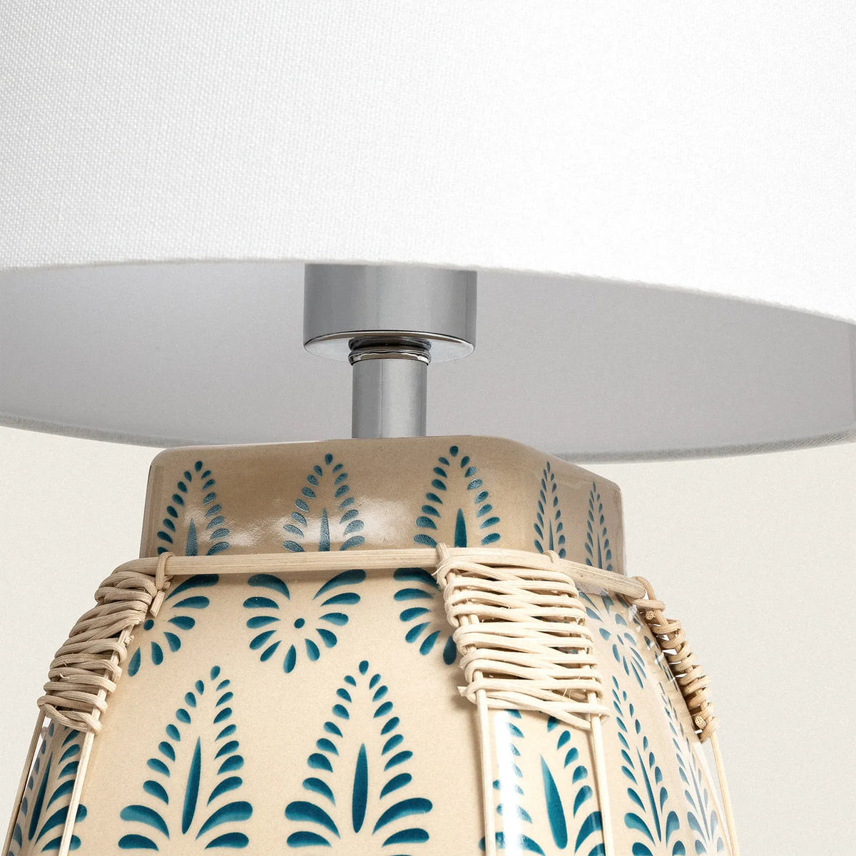 RestHearth - Ceramic Table Lamp For Cozy Nights