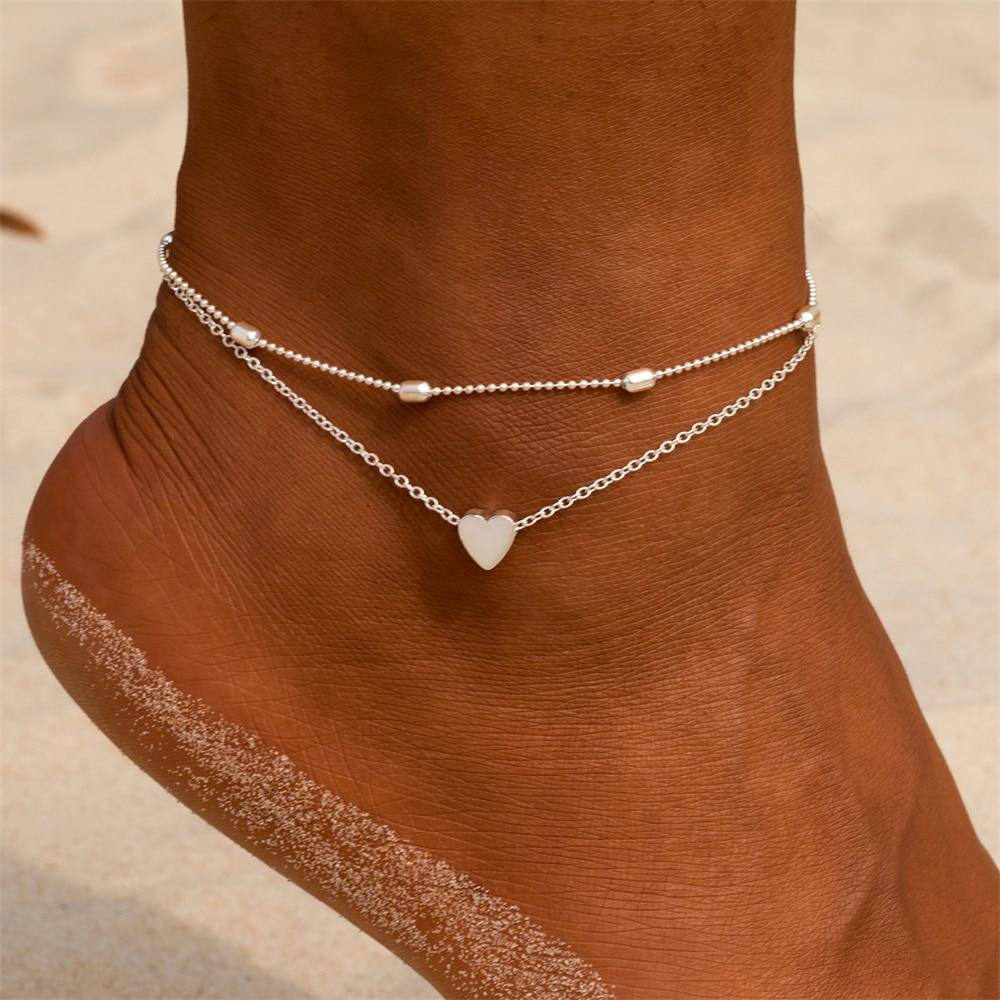 Orlaine - Enchanting Ankle Bracelet with Heart Charm Details