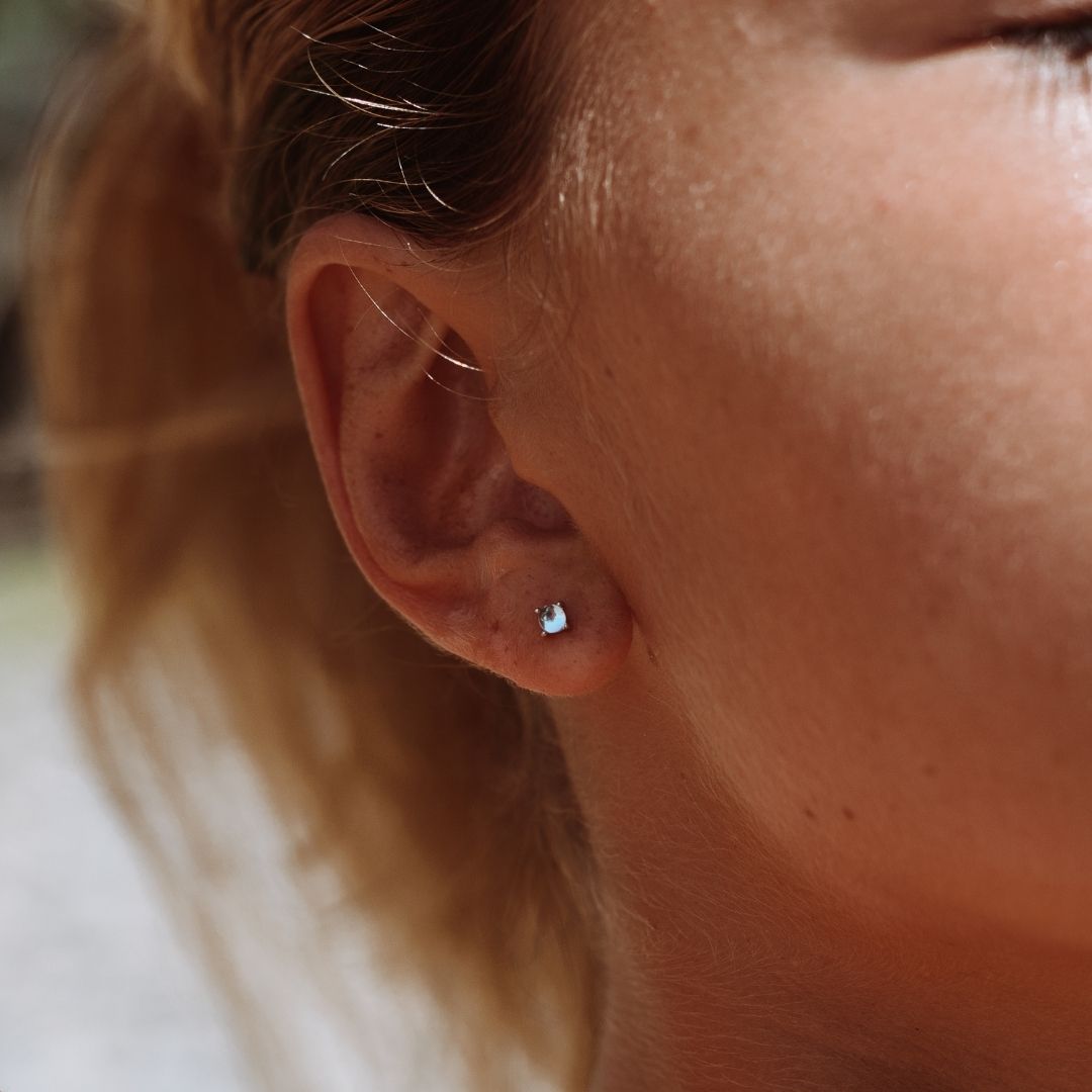 Leila - Timeless Ocean Pearl Drop Earrings