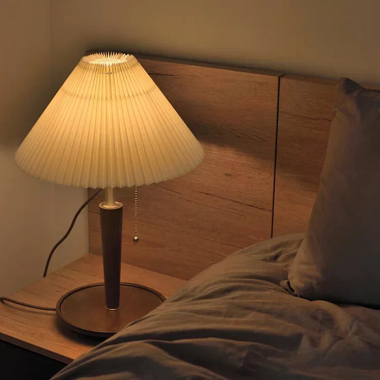 Loventis - Vintage Wooden Table Lamp with Pleated Shade
