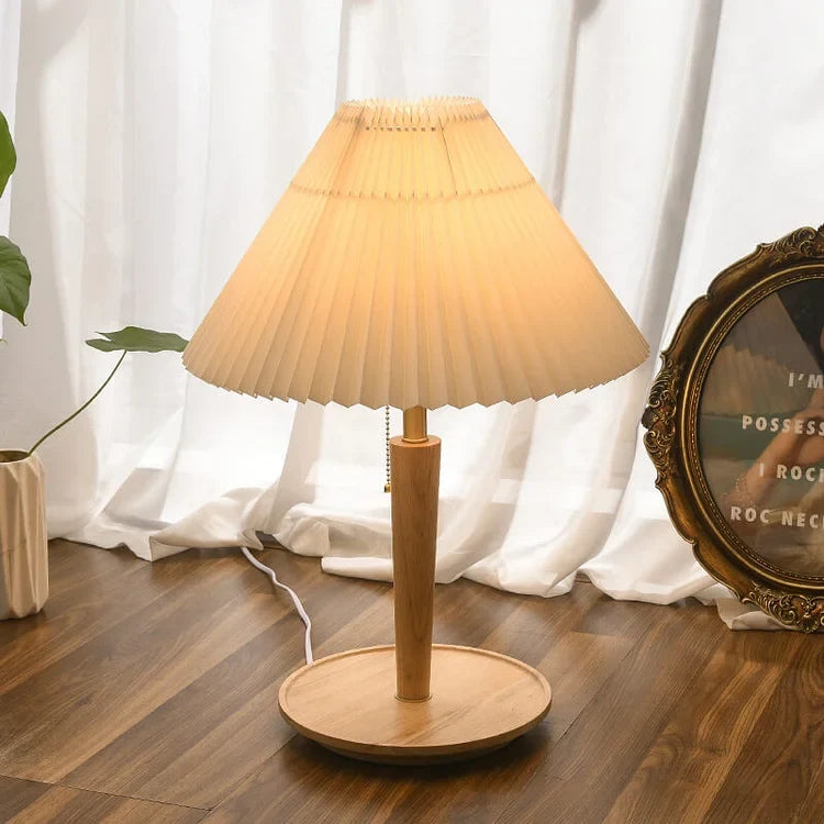Loventis - Vintage Wooden Table Lamp with Pleated Shade