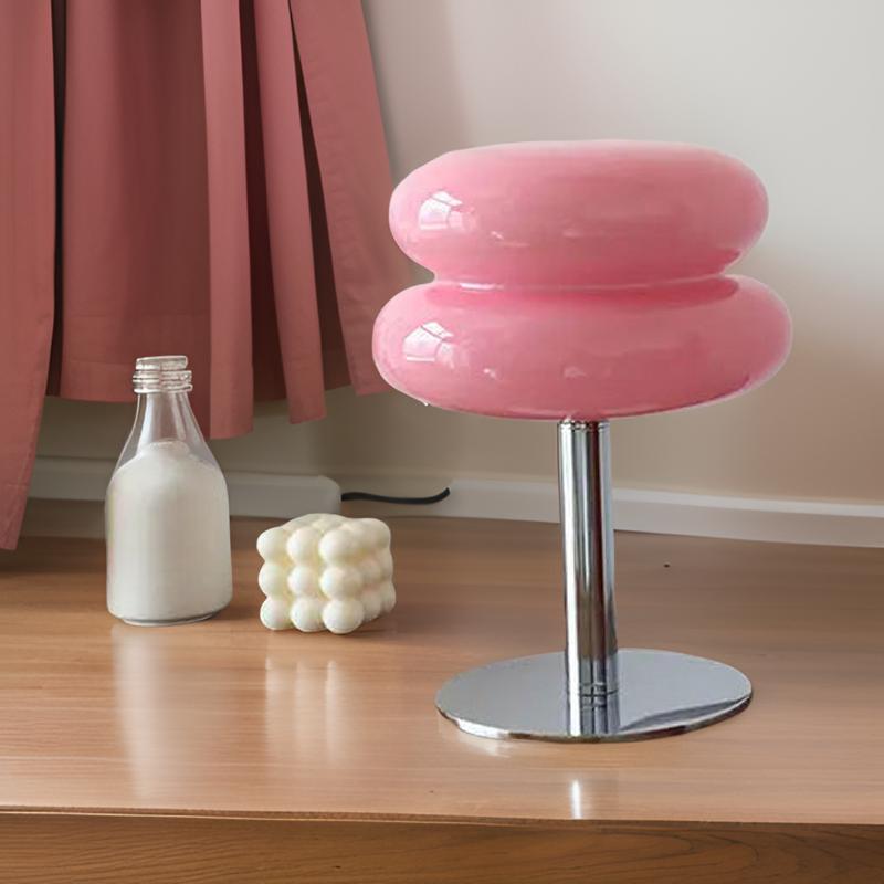 Plarion - Retro Mod Icon Table Lamp