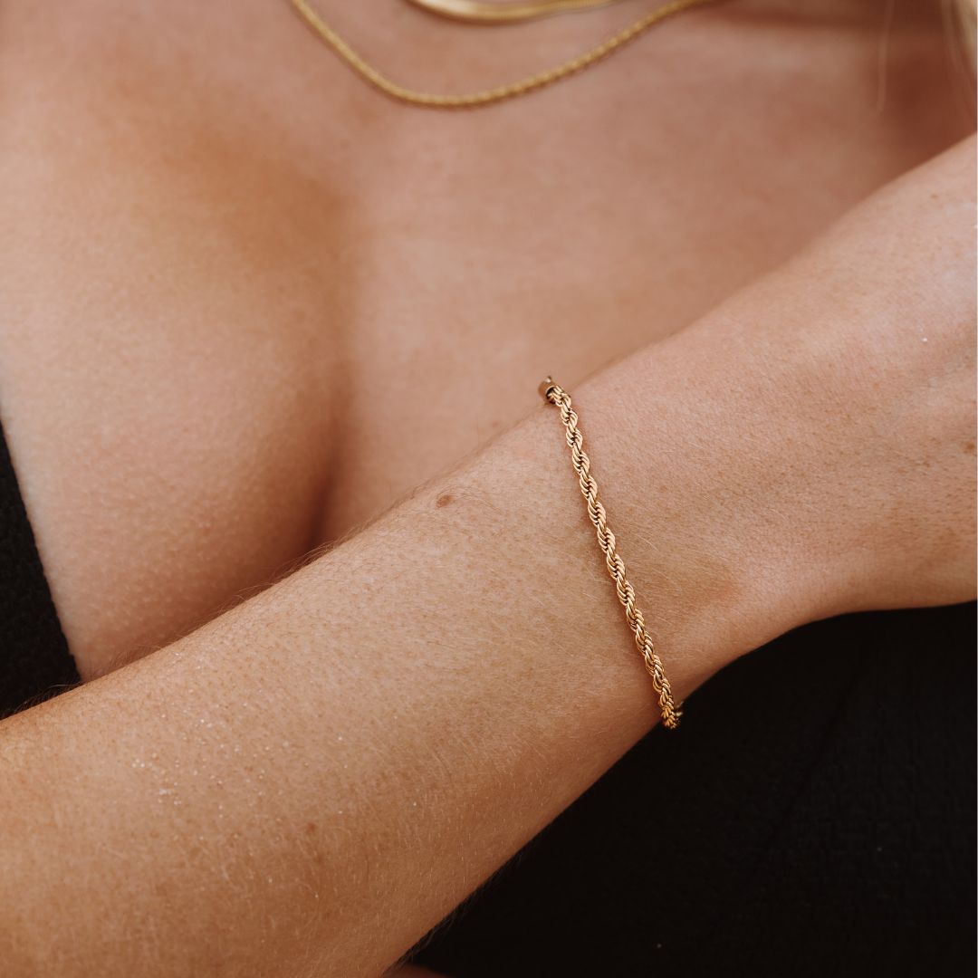 Hystrand - Elegant Twisted Chain Bracelet