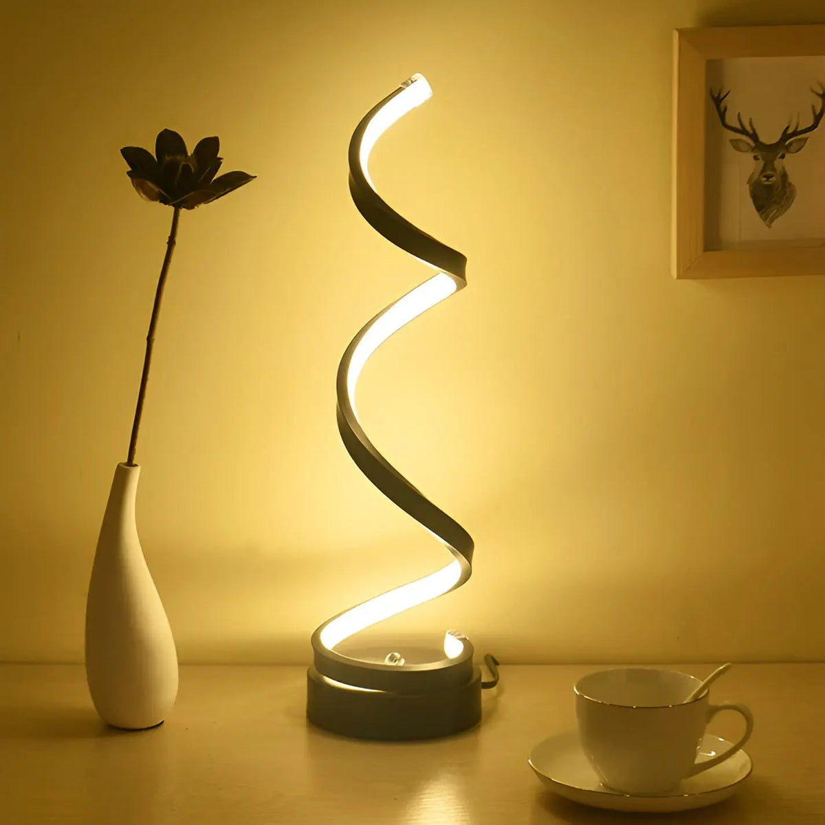 Cerwyn - Curved Eye-Care LED Desk Light