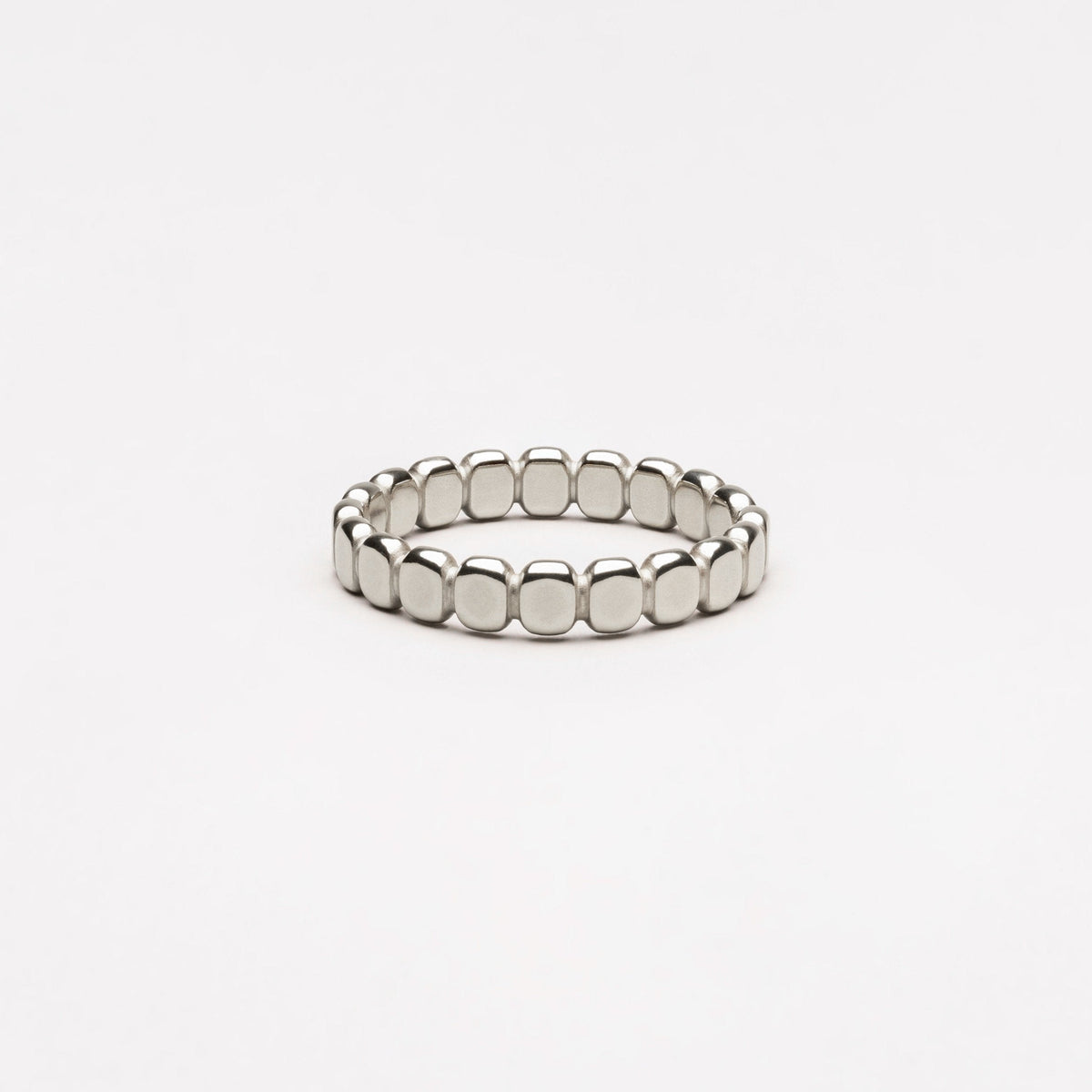 Rosveta - Elegant Beaded Ring for a Timeless Look