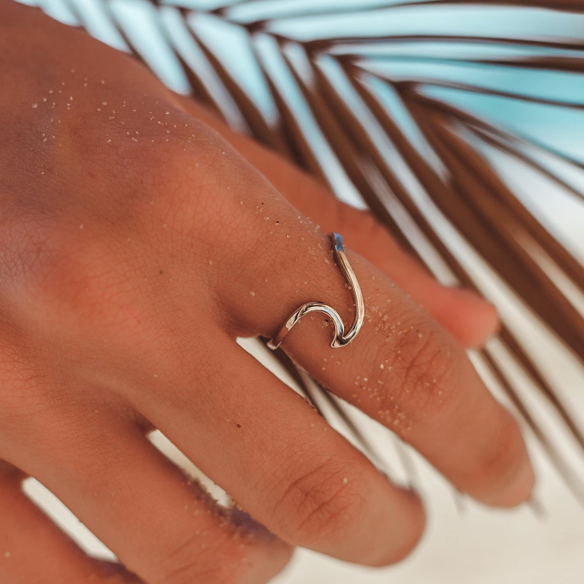 Pavelle - Adjustable Wave Ring for Everyday Elegance