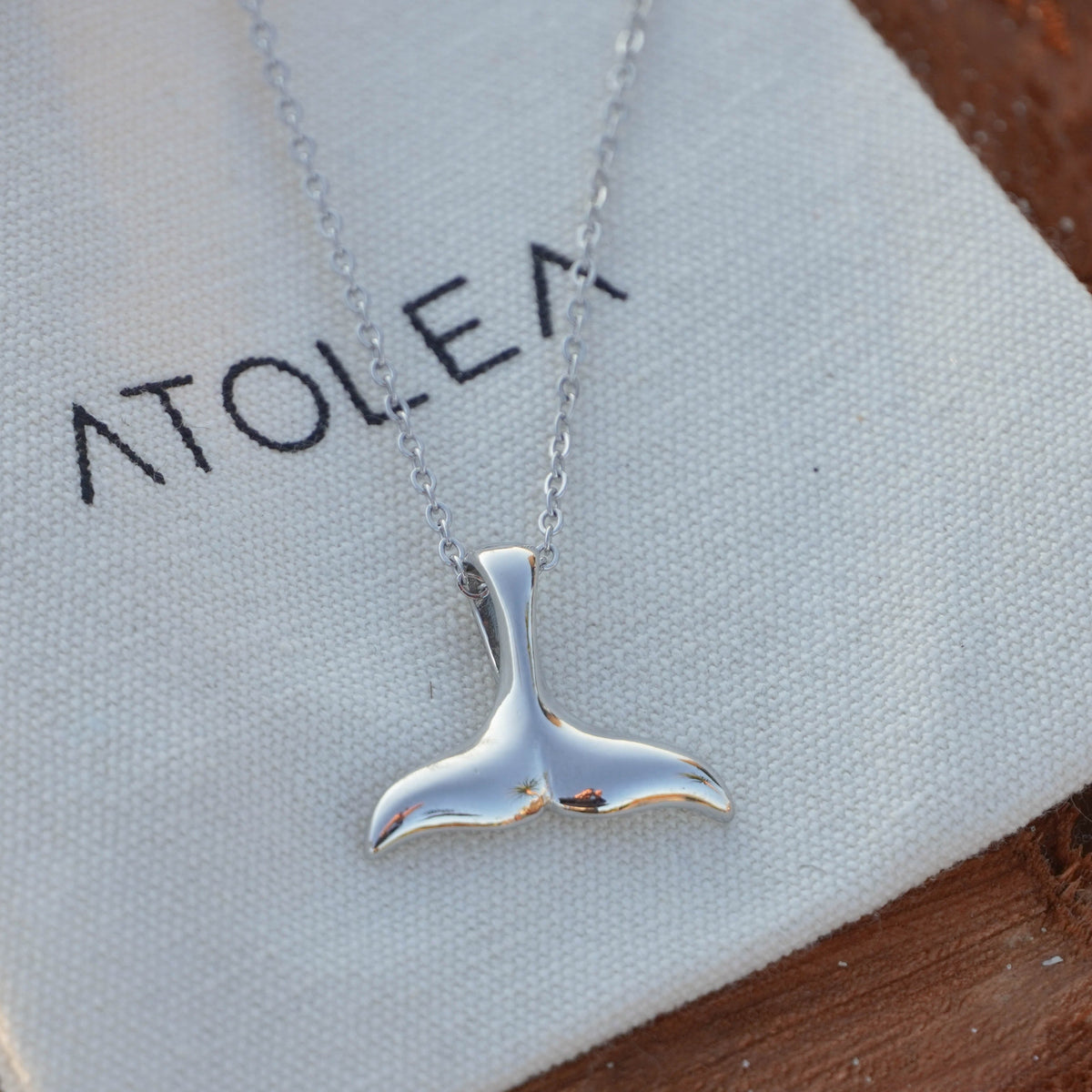 Elara Whale Tail Necklace - Elegant Ocean-Inspired Design