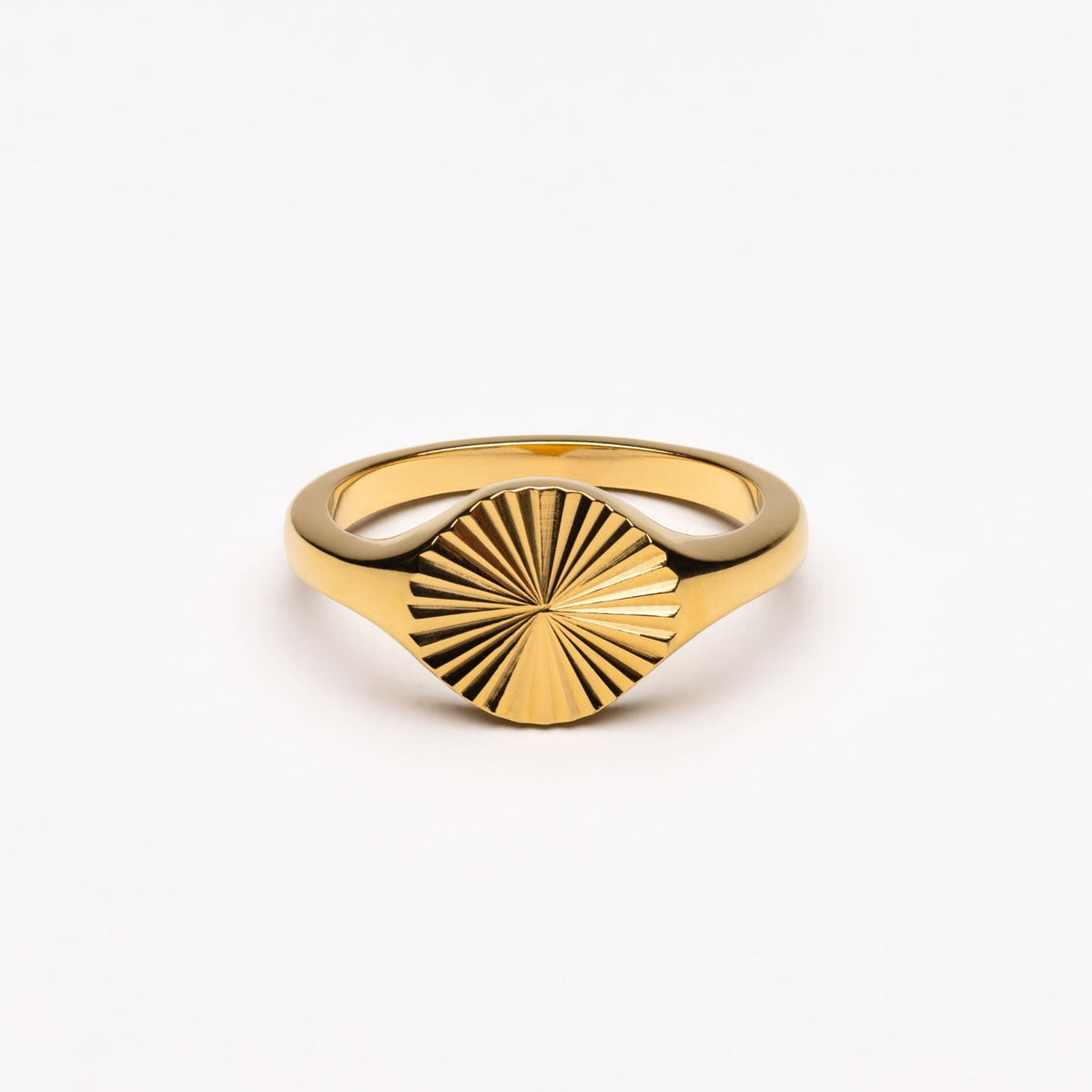 Telsora - Striking Sunlight Signet Ring