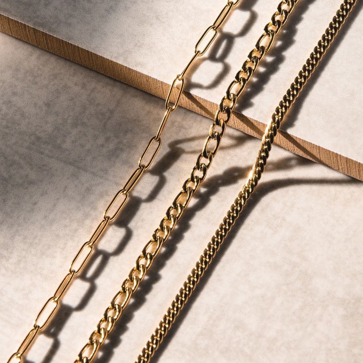 Lola - Elegant Minimalist Choker