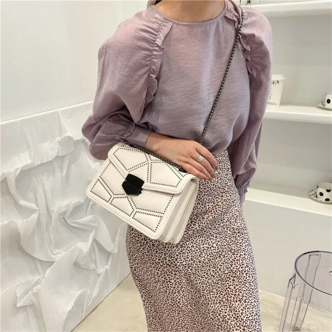 Victoria Crossbody - Vintage-Style Bag for Timeless Elegance